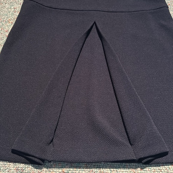 NWT 89th&Madison Navy Skirt size Large - Picture 5 of 9